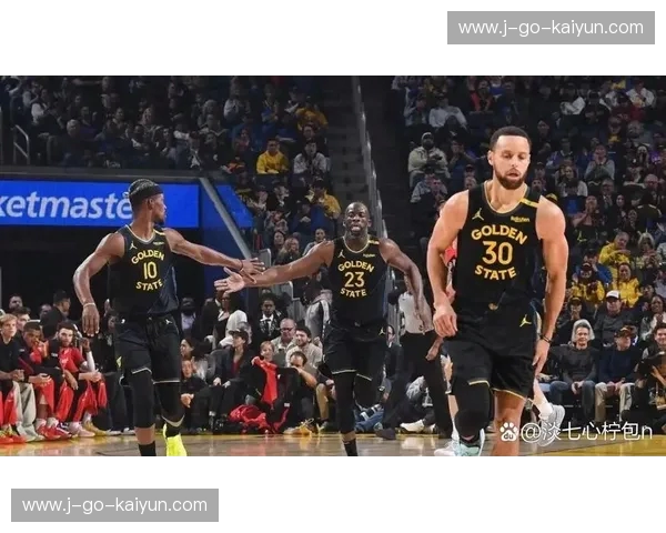 库里绝杀！勇士险胜国王，一场荡气回肠的1月24日史诗对决
